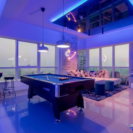 Next'House - Skyview Host Hostel Dubaj Kültér fotó