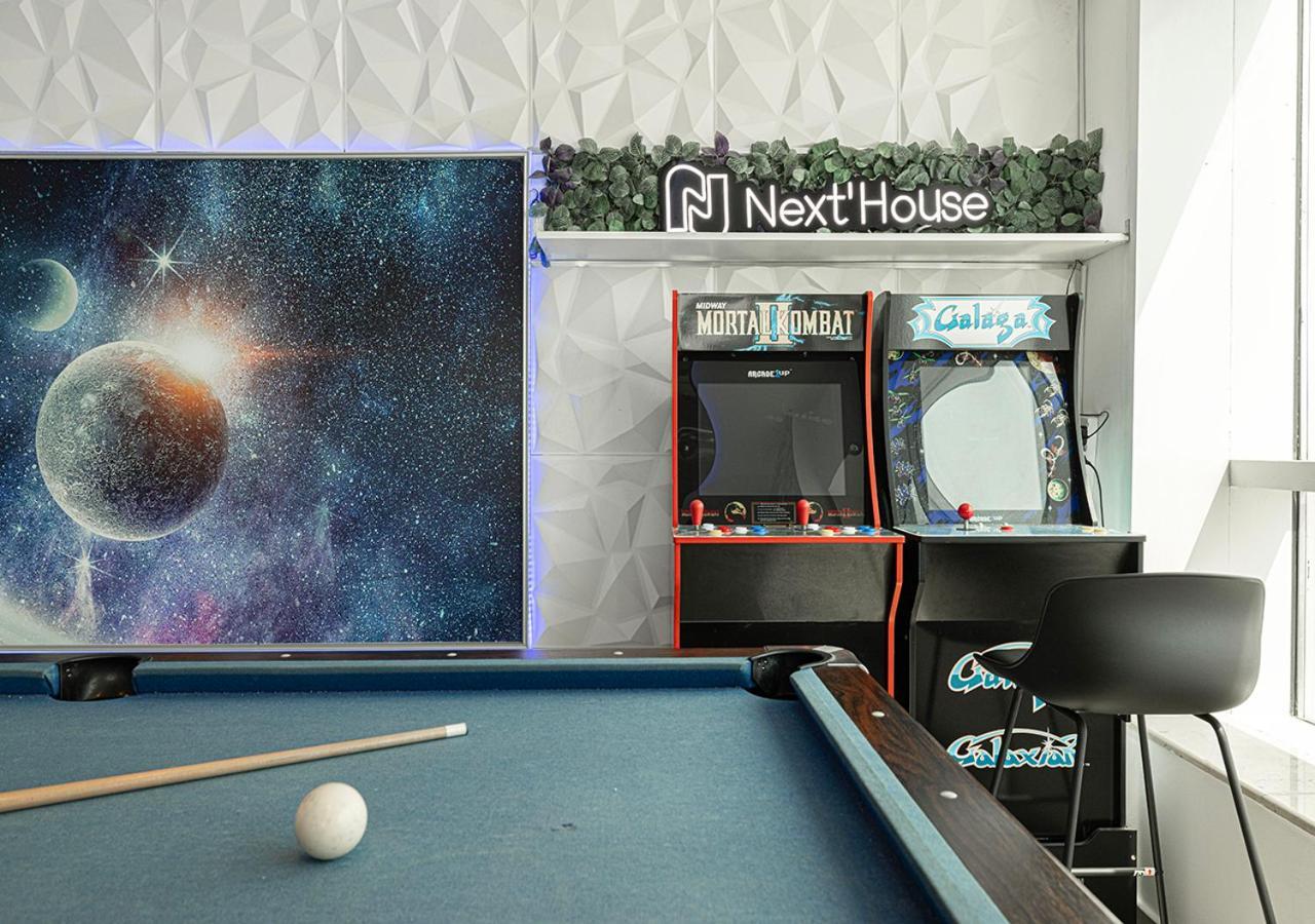 Next'House - Skyview Host Hostel Dubaj Kültér fotó