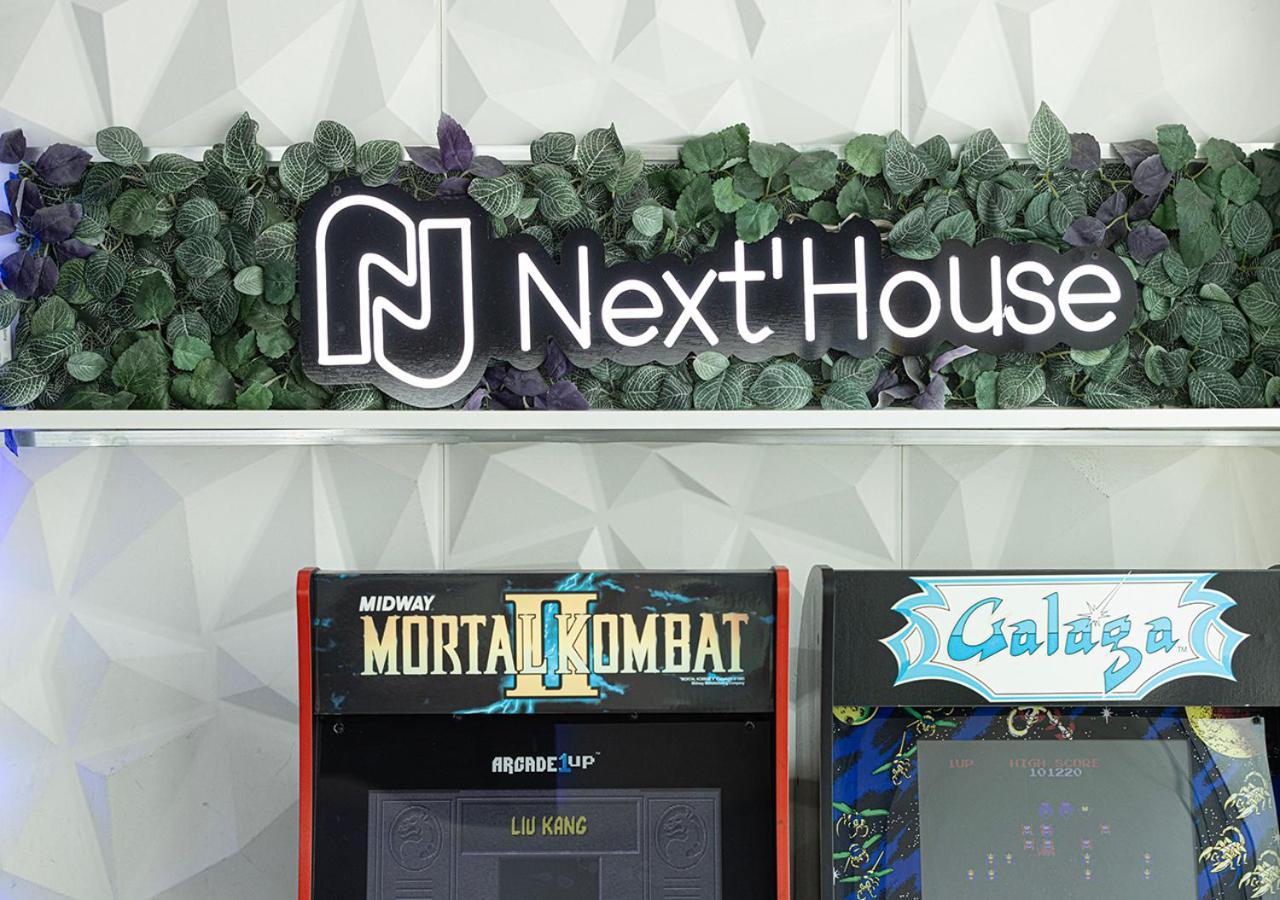Next'House - Skyview Host Hostel Dubaj Kültér fotó