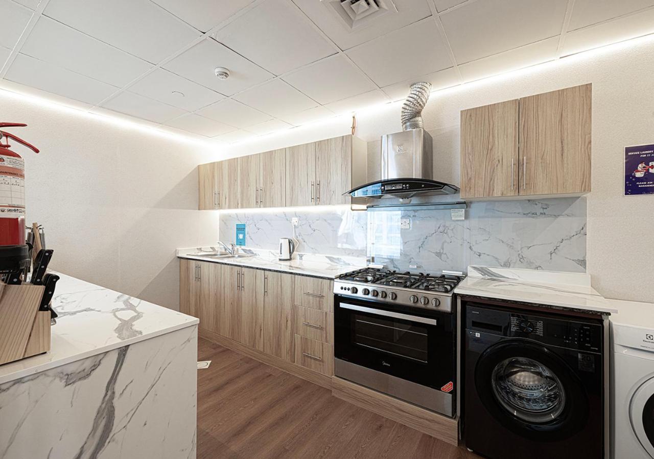 Next'House - Skyview Host Hostel Dubaj Kültér fotó